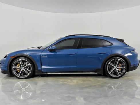 Used 2021 Porsche Taycan 4 Cross Turismo AWD/4WD image 7
