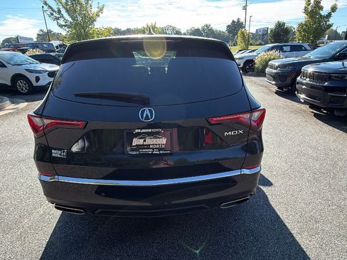 Used 2023 Acura MDX FWD w/ Technology Package image 9