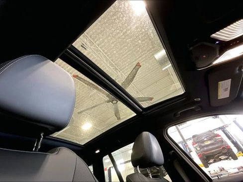 Used 2022 BMW X3 xDrive30i w/ Convenience Package w/ZPA AWD/4WD image 22