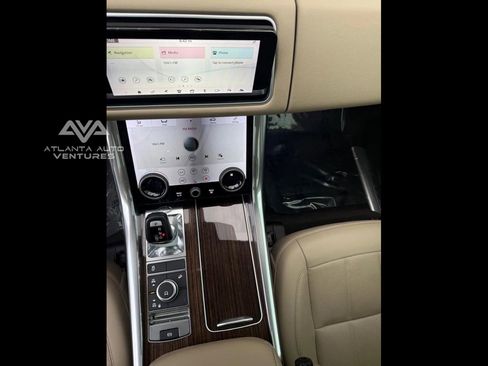 Used 2018 Land Rover Range Rover Sport HSE image 65