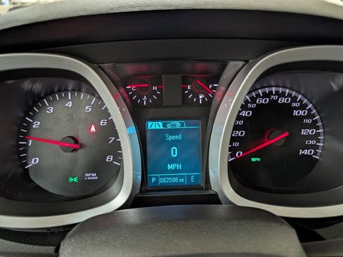 Used 2017 Chevrolet Equinox Premier image 9