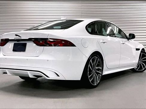 New 2024 Jaguar XF R-Dynamic SE image 4