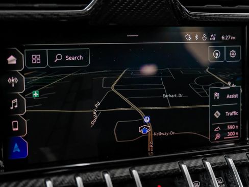 Used 2020 Lamborghini Urus image 32