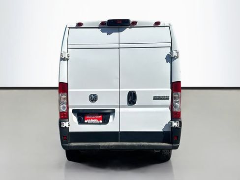 Used 2025 RAM ProMaster 2500 w/ Convenience Group FWD image 7