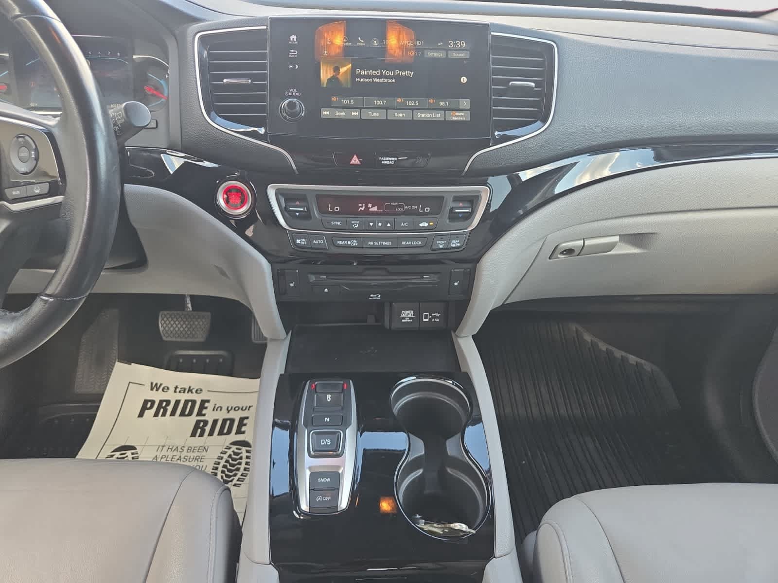 Used 2019 Honda Pilot Touring image 11