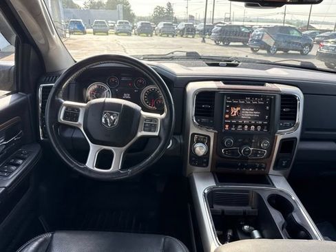 Used 2017 RAM 1500 Laramie w/ Convenience Group AWD/4WD image 9