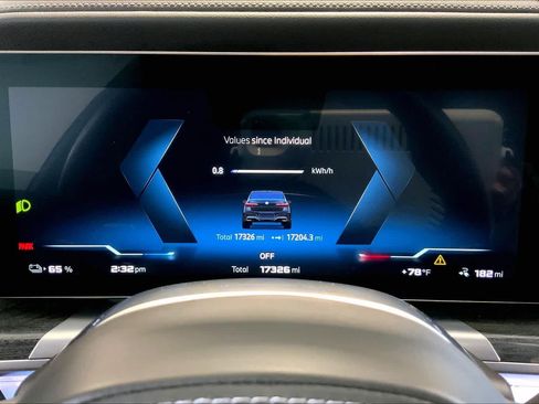 Used 2024 BMW i7 M70 AWD/4WD image 25