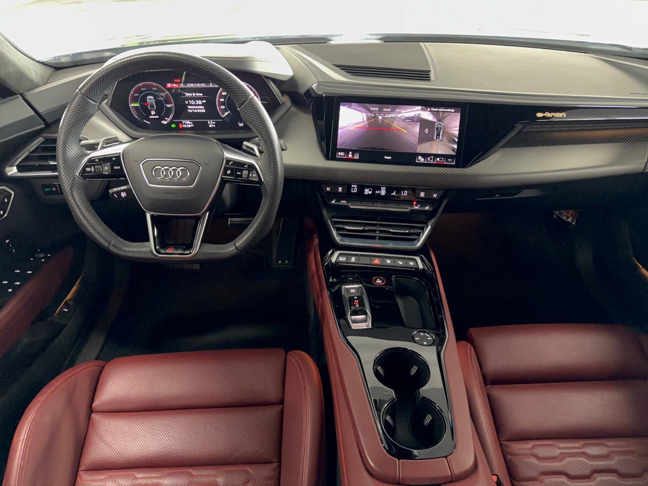 Used 2024 Audi RS e-tron GT w/ Ceramic Brake Package AWD/4WD image 17