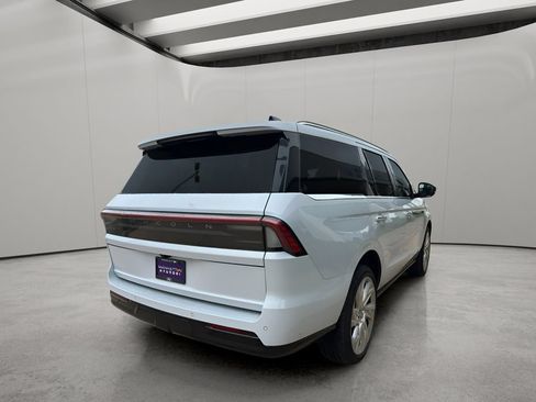 Used 2025 Lincoln Navigator Black Label AWD/4WD image 5