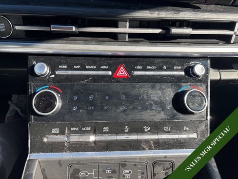 Used 2024 Hyundai Santa Fe Limited image 16