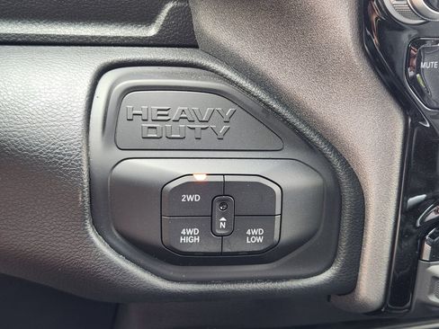 New 2026 RAM 2500 Tradesman AWD/4WD image 20