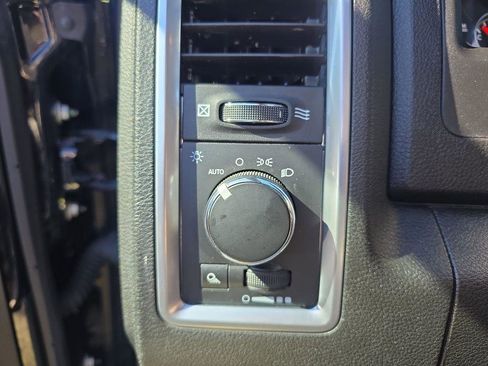 Used 2024 RAM 1500 Classic Warlock AWD/4WD image 14