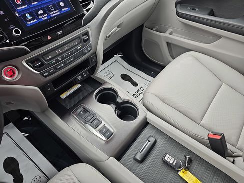 Used 2023 Honda Ridgeline RTL-E image 26