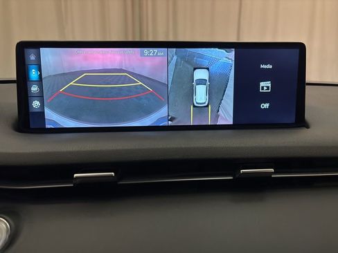 Used 2025 Genesis Electrified GV70 Advanced image 20