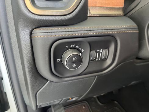 New 2023 RAM 3500 Limited image 46