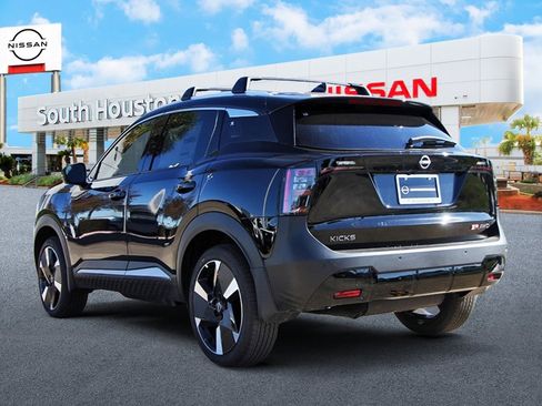 New 2025 Nissan Kicks SR w/ Illumination Package image 3