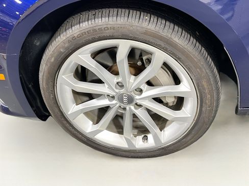 Used 2019 Audi A4 2.0T Premium w/ Convenience Package image 31