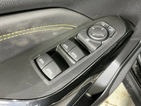 New 2026 Chevrolet Trax LT w/ Sunroof Package FWD image 23