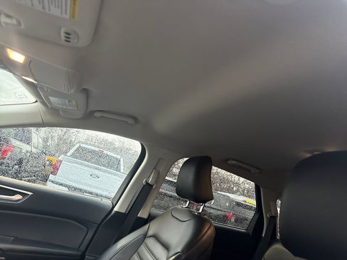 Used 2024 Ford Edge SEL w/ Convenience Package image 26