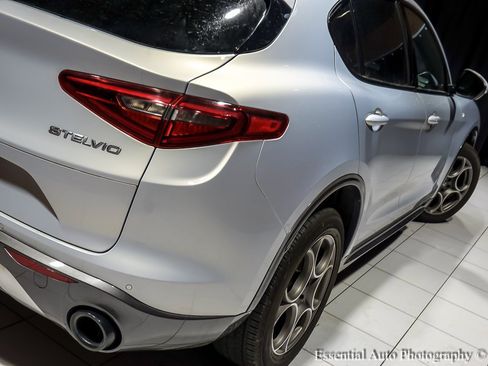 Used 2022 Alfa Romeo Stelvio Ti w/ Active Assist Plus Package image 10