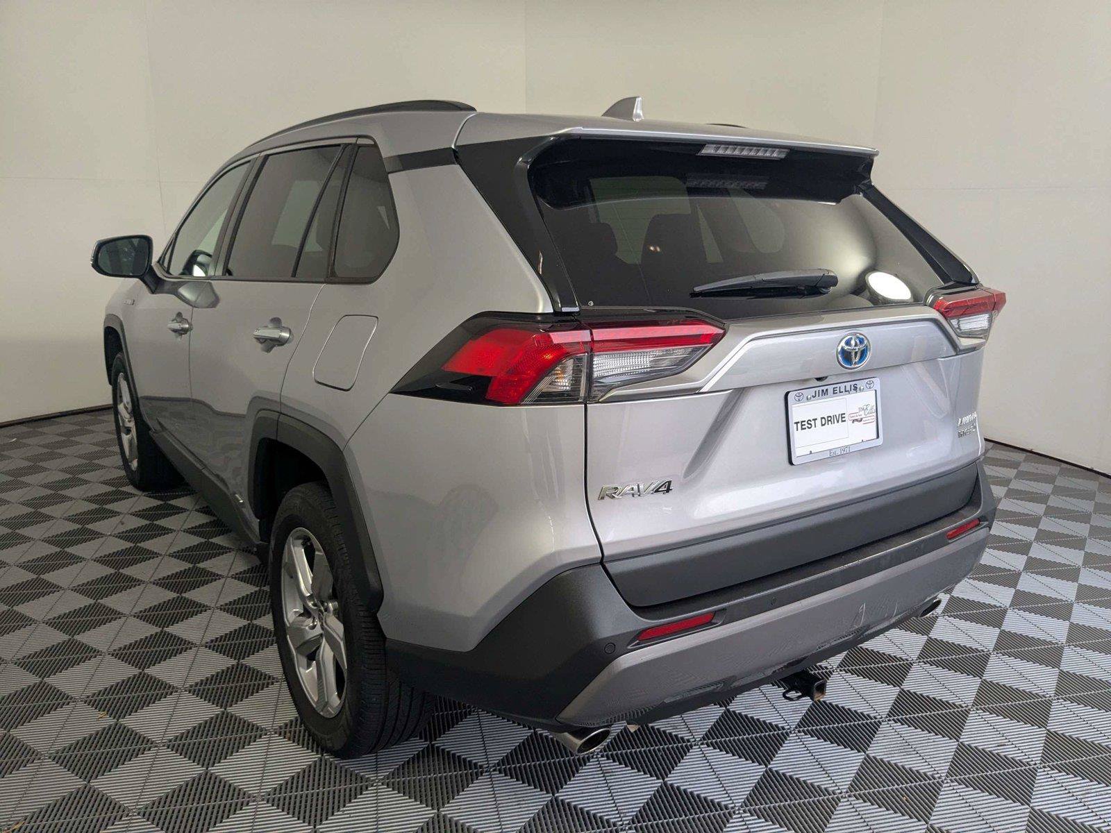 Used 2021 Toyota RAV4 Limited AWD/4WD image 6