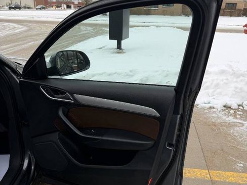 Used 2017 Audi Q3 2.0T Premium image 39