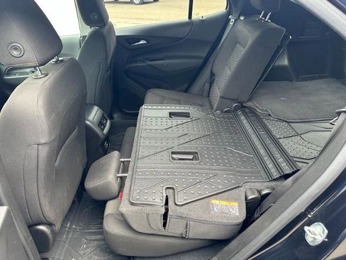 Used 2021 Chevrolet Equinox LT image 20