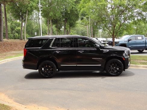 Used 2022 GMC Yukon Denali AWD/4WD image 10