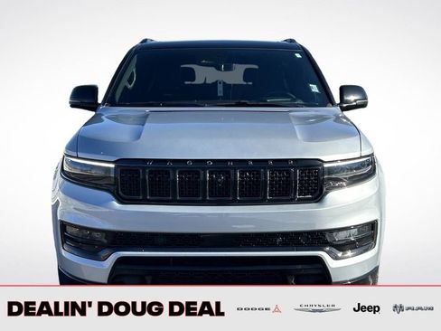 Used 2024 Jeep Grand Wagoneer Series III w/ Rear Seat Video Group 1 image 9