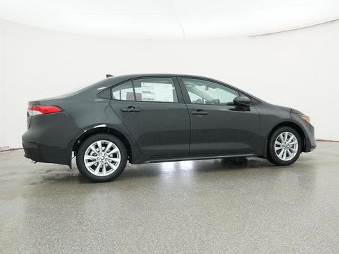 New 2026 Toyota Corolla LE w/ LE Premium Package FWD image 15