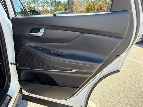 Used 2019 Hyundai Santa Fe FWD image 16