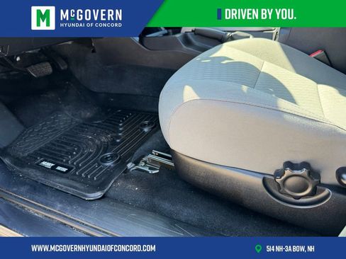 Used 2022 Toyota Tacoma SR5 image 20