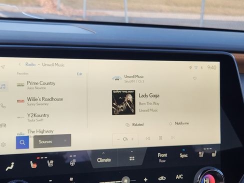 Used 2025 Lexus RX 350h image 25