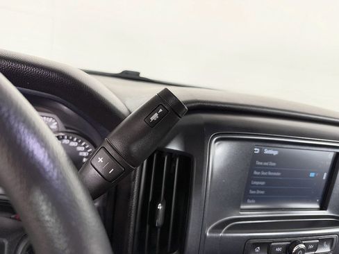 Used 2018 Chevrolet Silverado 1500 W/T AWD/4WD image 45
