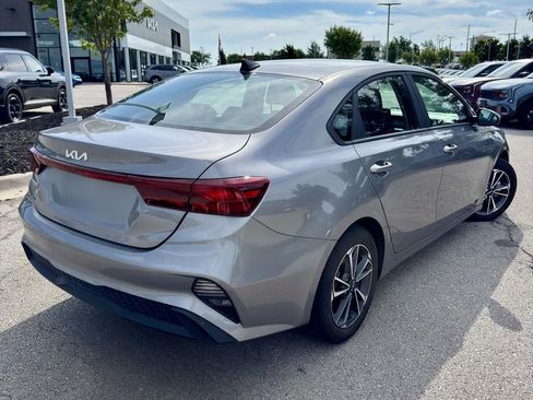 Used 2023 Kia Forte LXS FWD image 5