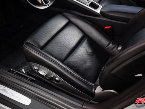 Used 2017 Porsche 718 Cayman RWD image 57