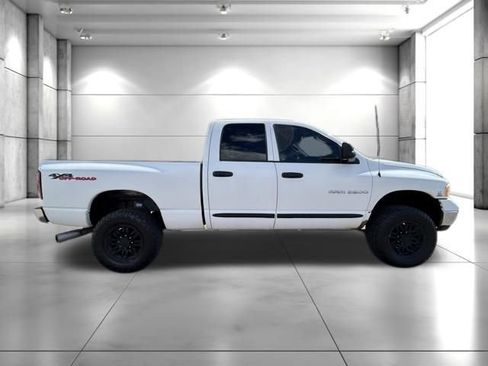 Used 2005 Dodge Ram 2500 Truck SLT w/ Off-Road Group image 8