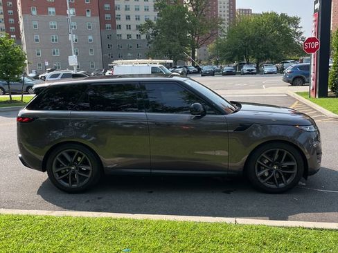 Certified 2025 Land Rover Range Rover Sport SE AWD/4WD image 3