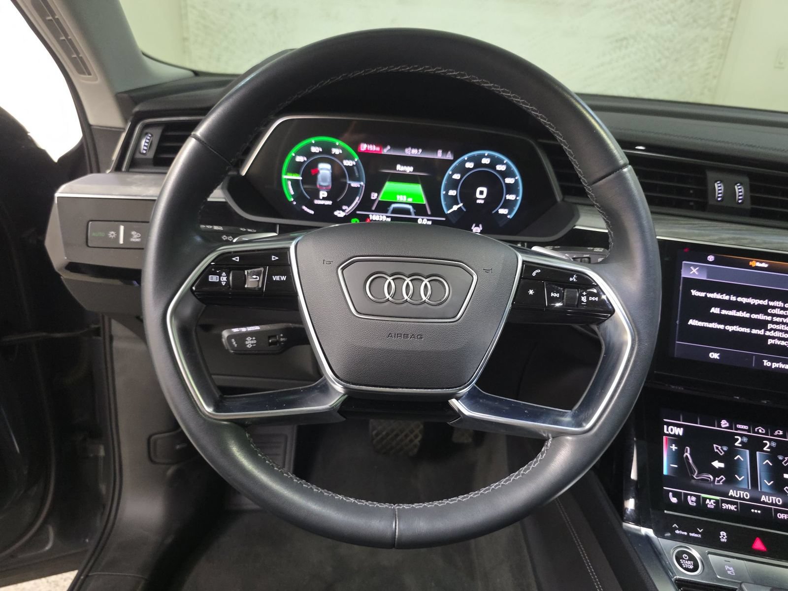 Used 2024 Audi Q8 e-tron Premium Plus w/ Premium Plus Package AWD/4WD image 11