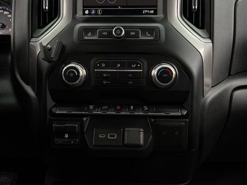 Used 2021 GMC Sierra 2500 4x4 Crew Cab w/ Gooseneck/5TH Wheel Package image 19