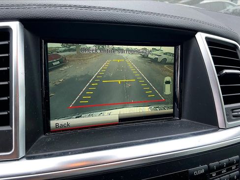 Used 2014 Mercedes-Benz GL 450 4MATIC image 22