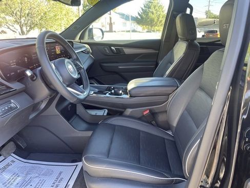 Used 2025 Buick Enclave Sport Touring image 13