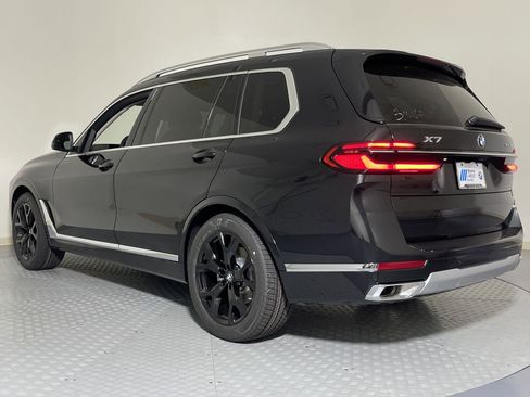 Used 2026 BMW X7 xDrive40i image 3