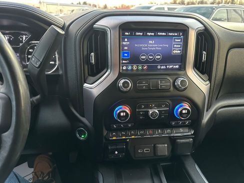 Used 2020 GMC Sierra 1500 SLT w/ SLT Premium Plus Package image 22