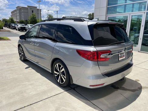 Used 2018 Honda Odyssey Elite image 9