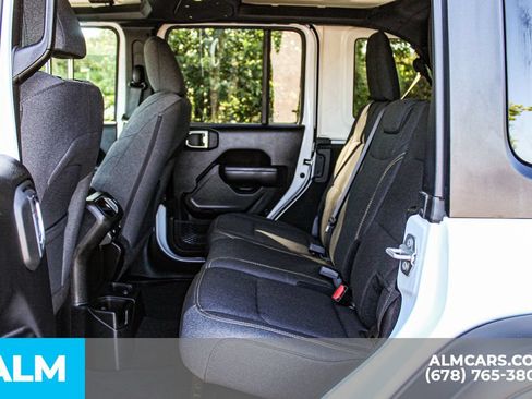 Used 2025 Jeep Wrangler Unlimited Sport AWD/4WD image 17