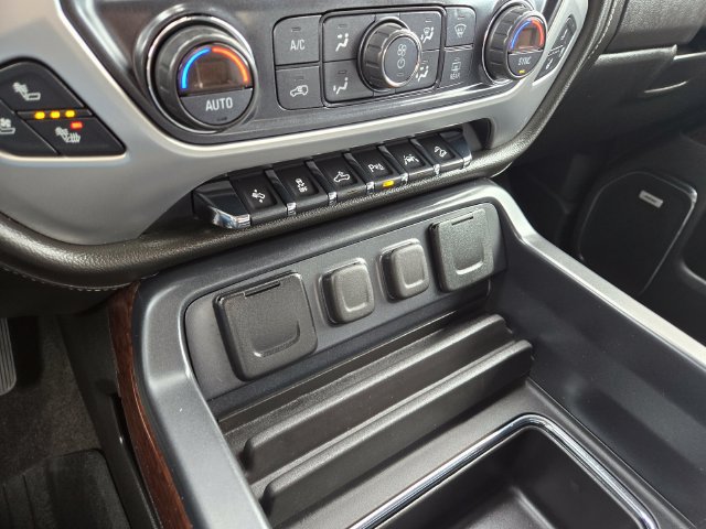 Used 2017 GMC Sierra 1500 SLT AWD/4WD image 23