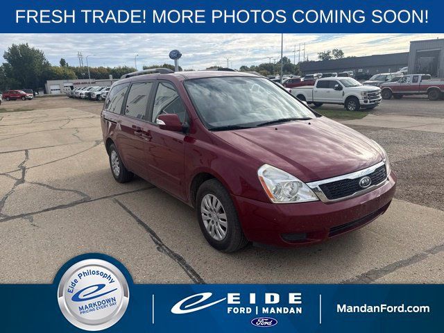 Used 2011 Kia Sedona LX FWD image 1