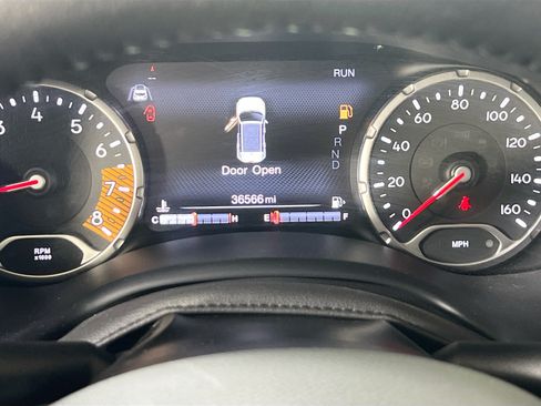 Used 2023 Jeep Renegade Limited AWD/4WD image 12