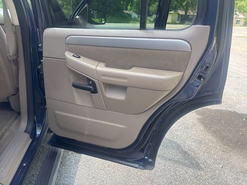 Used 2003 Ford Explorer Sport XLT AWD/4WD image 25